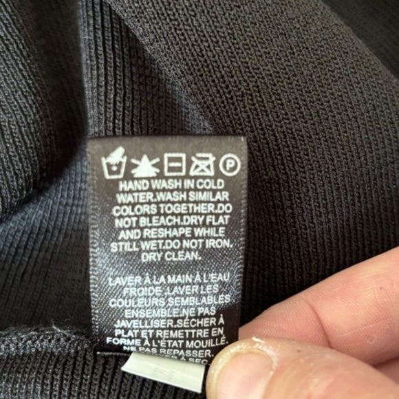 RW&Co medium weight midi black short sleeve dress with cutout collar size M - Picture 11 of 13